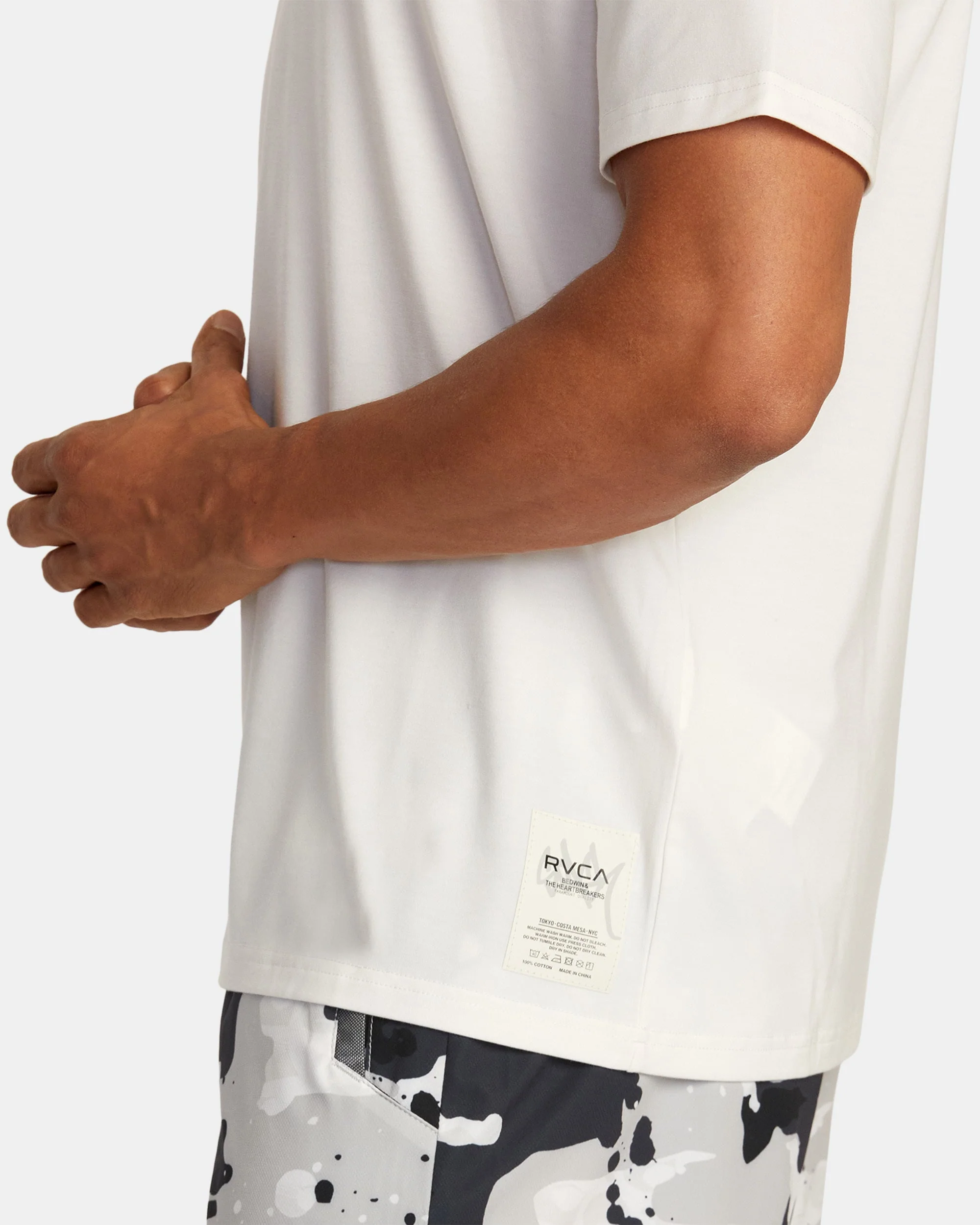 Mens Stash Balance T-Shirt - Image 9