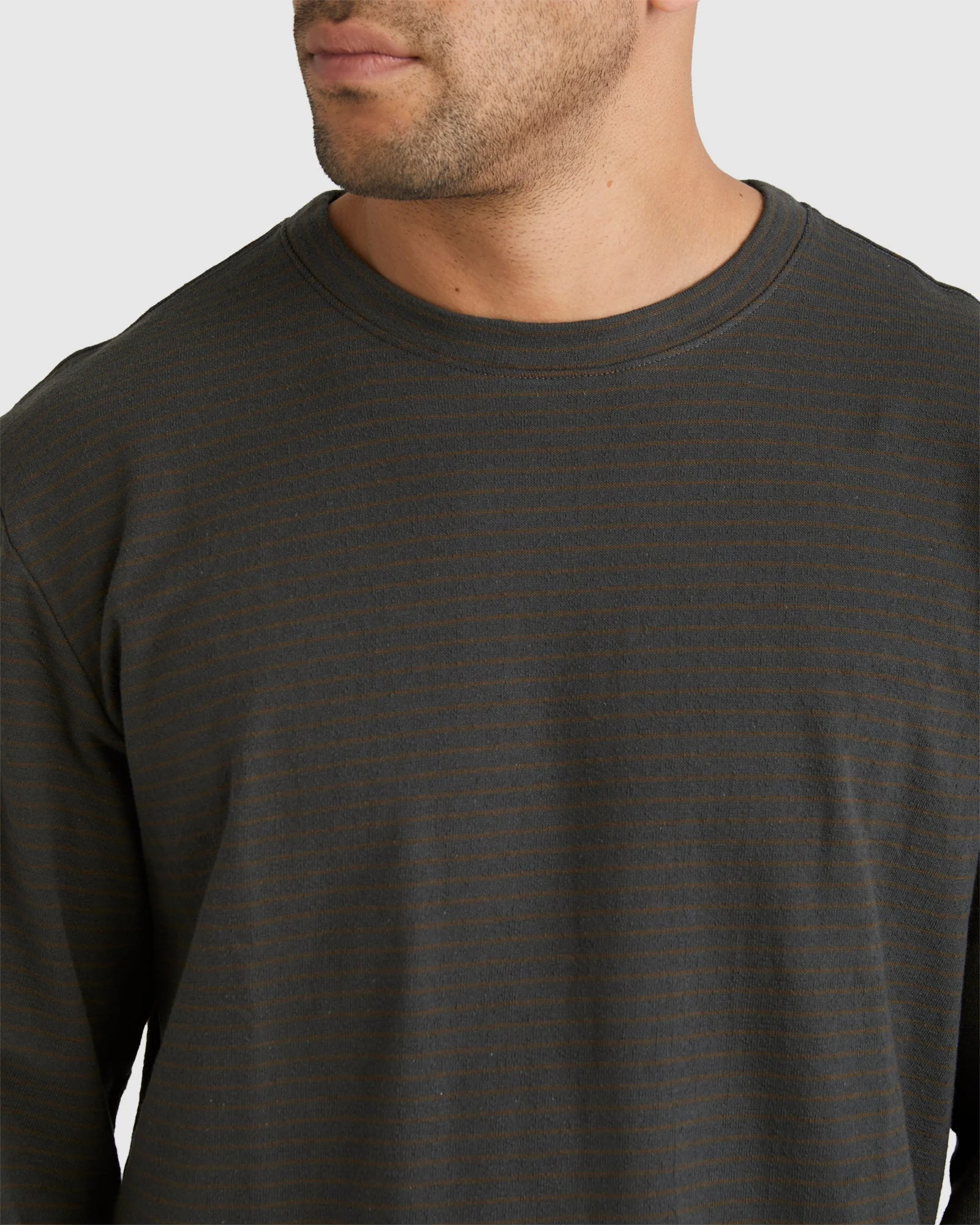 Mens Vacancy Crew Long Sleeve T-Shirt - Image 4