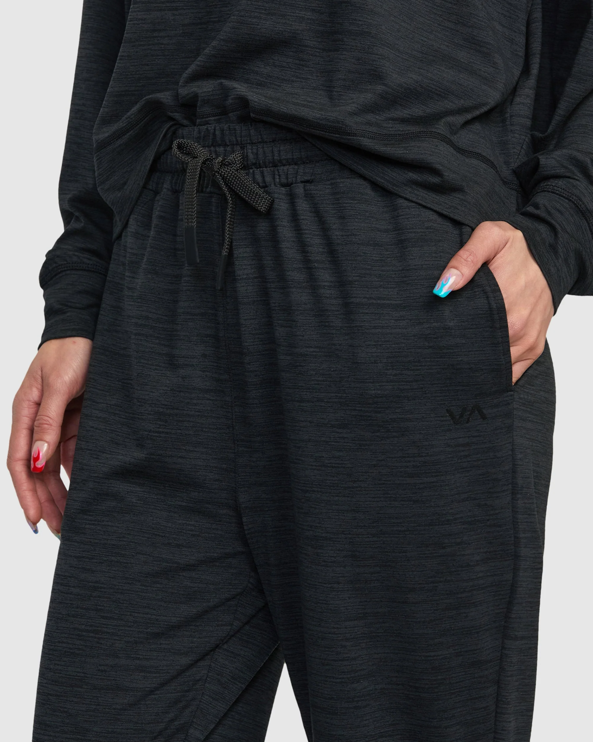 VA Sport C-Able Joggers - Image 4